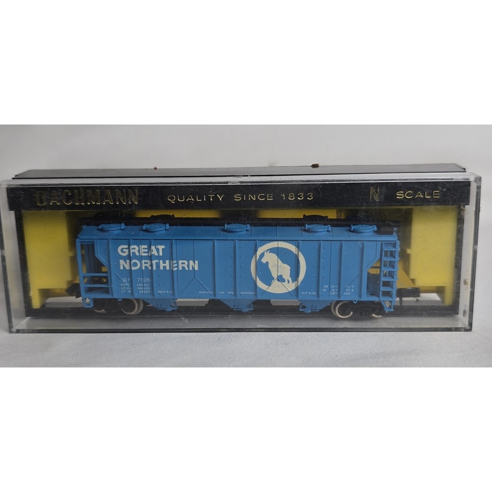Bachmann Vintage N Scale 5484 Great Northern 47' Covered 70 Ton Hopper GN# 71084